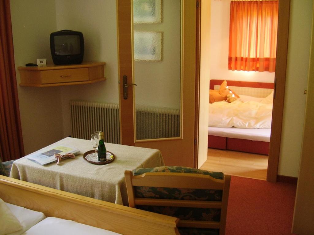 Gaestehaus Elfriede Gerlos Rum bild